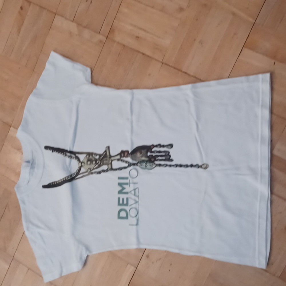 Demi Lovato tee shirt white women's size small
